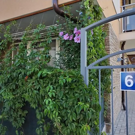 Apartment Comfortable Ground Floor Studio Primorsko