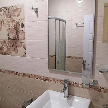 Apartment Comfortable Ground Floor *